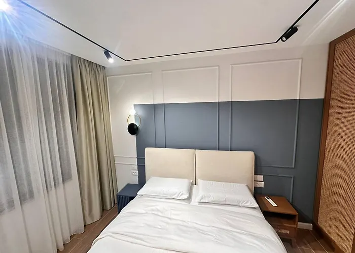 The Golden Luxury Downtown アパート *